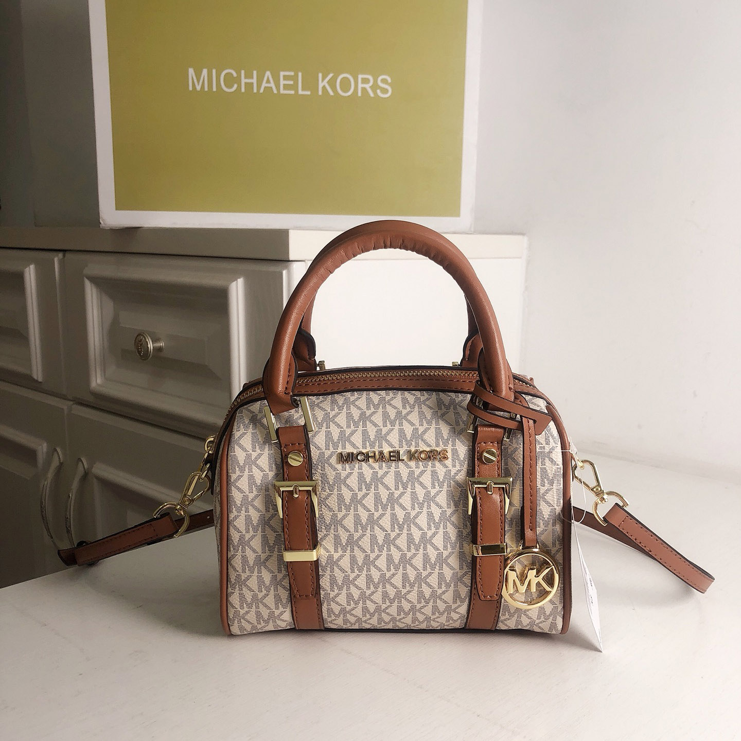 New Michael Kors Women Luxury  - đánh giá và giá Luxury Watch Girl