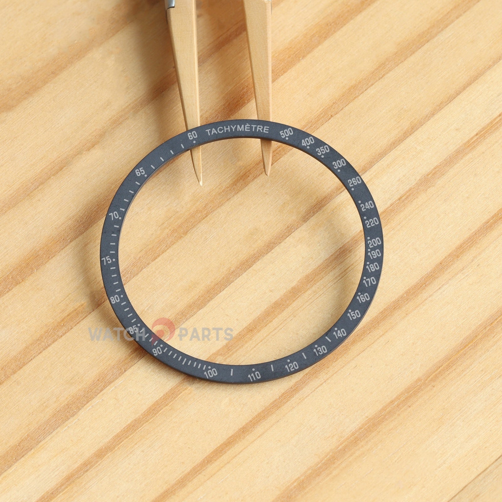 Ceramic Bezel for Omega 304.33 - đánh giá và giá Moonphase Complication Watch