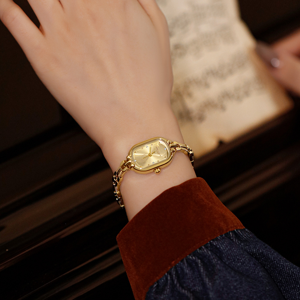 Vintage Bracelet Watch Unique  - đánh giá và giá Luxury Watch Japanese