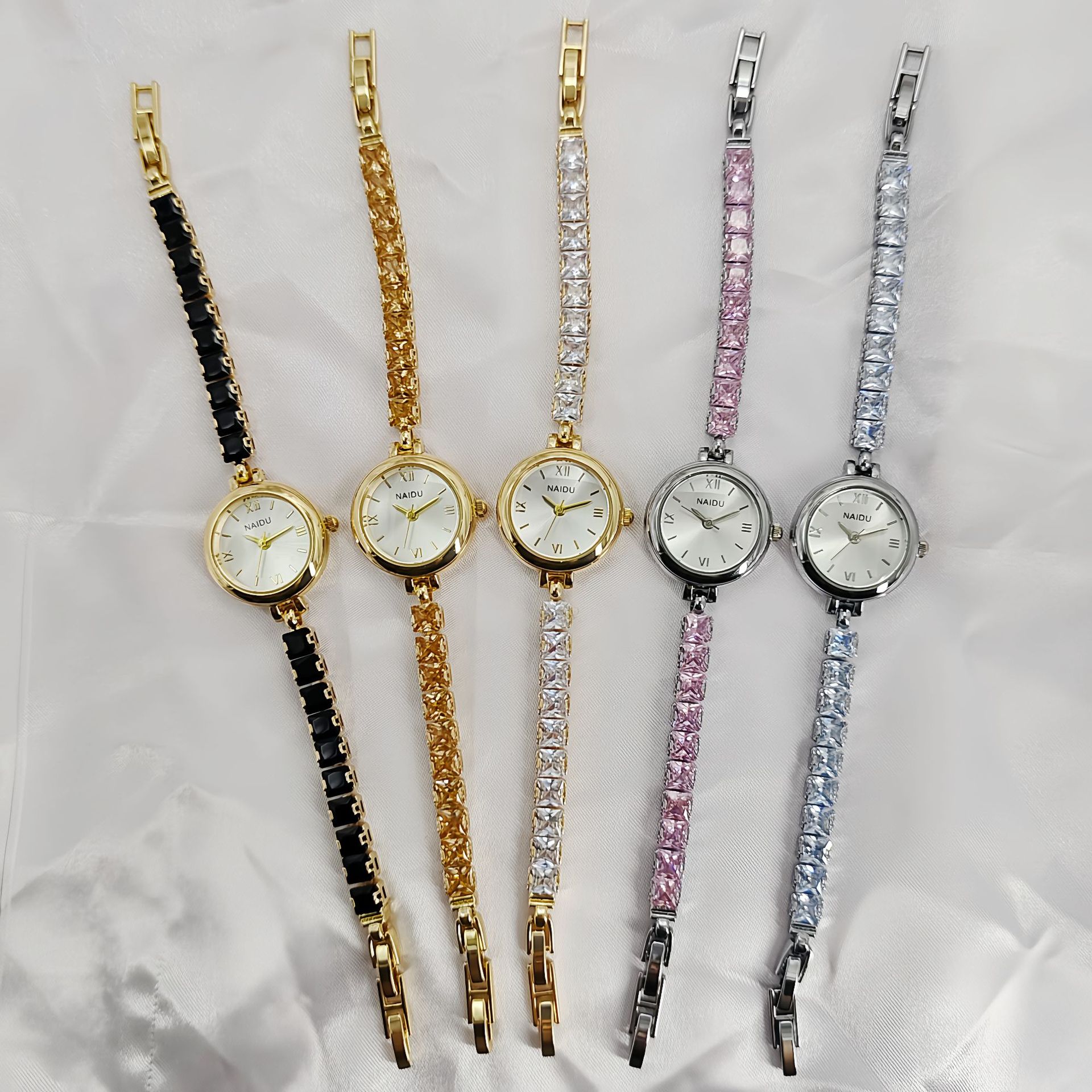 New Fashion Diamond-encrusted  - đánh giá và giá Luxury Watch Levels