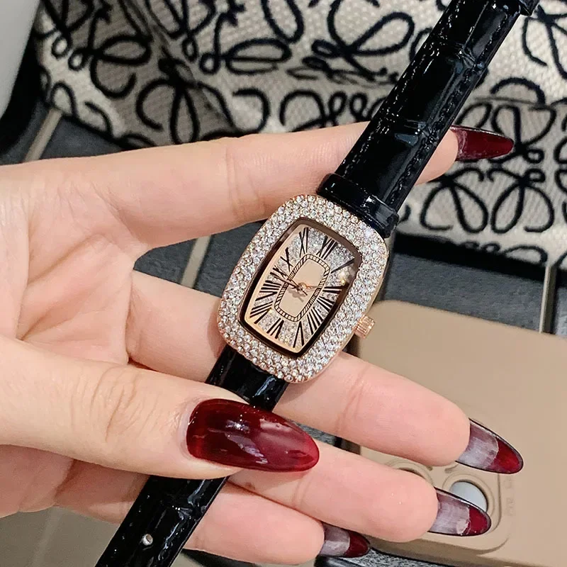 Trendy and fashionable women's - đánh giá và giá Luxury Watch Diamond